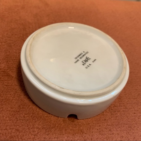 Vintage Alaska Rainbow Ashtray - Picture 5 of 7